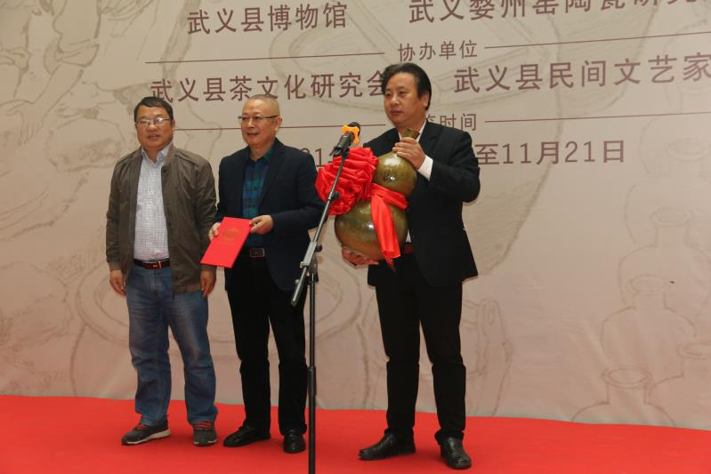 ��ȵ����ɫ����������ʦͽ����Ҥ��Ʒչ�������岩�����ʽ��չ